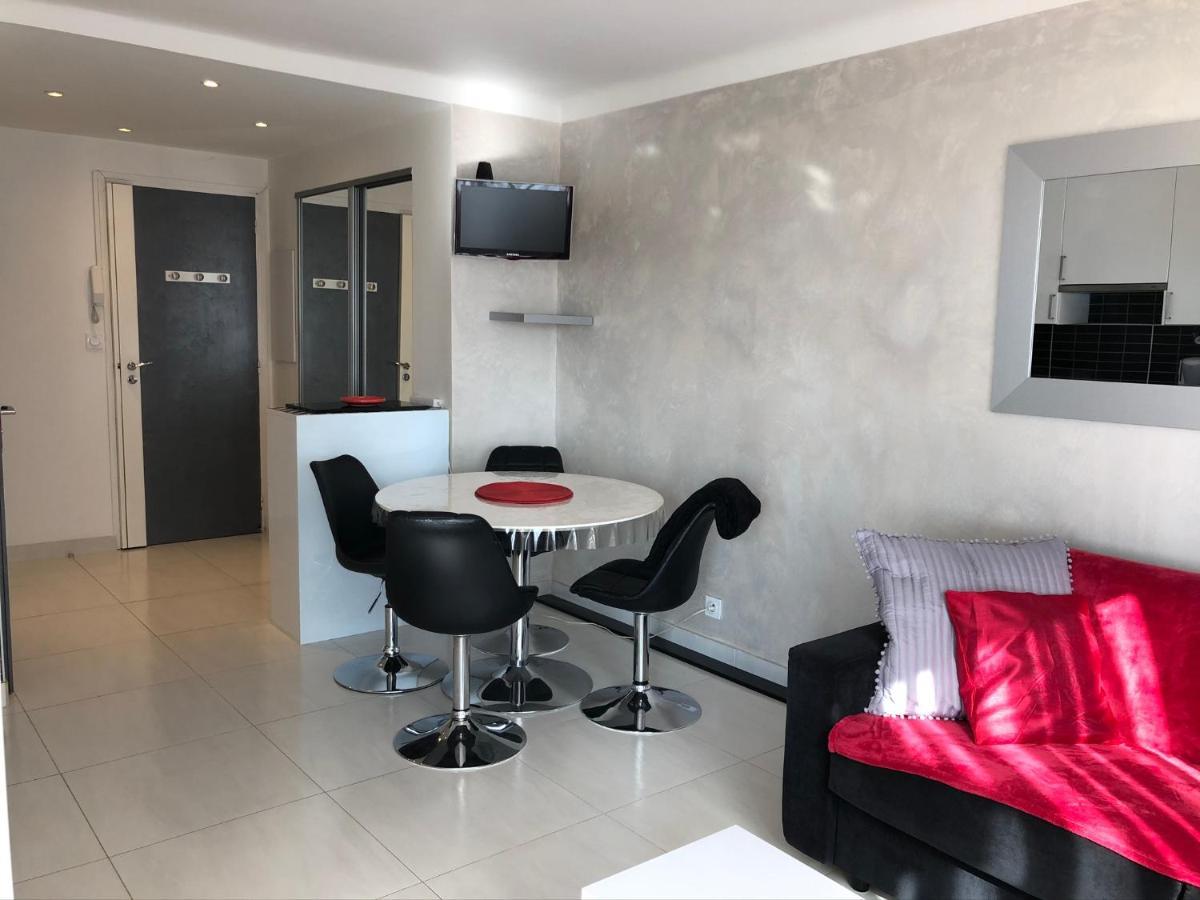 Cannes Les Pins Exterior photo